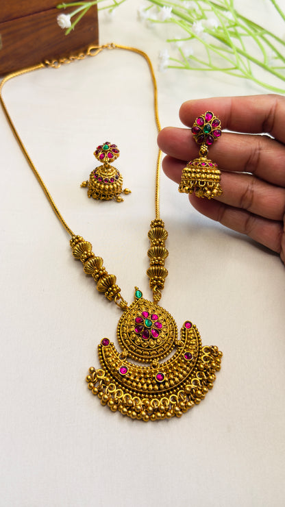 Gold look alike Necklace Set