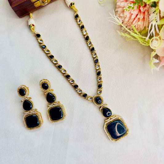 Black Kundan Necklace Set