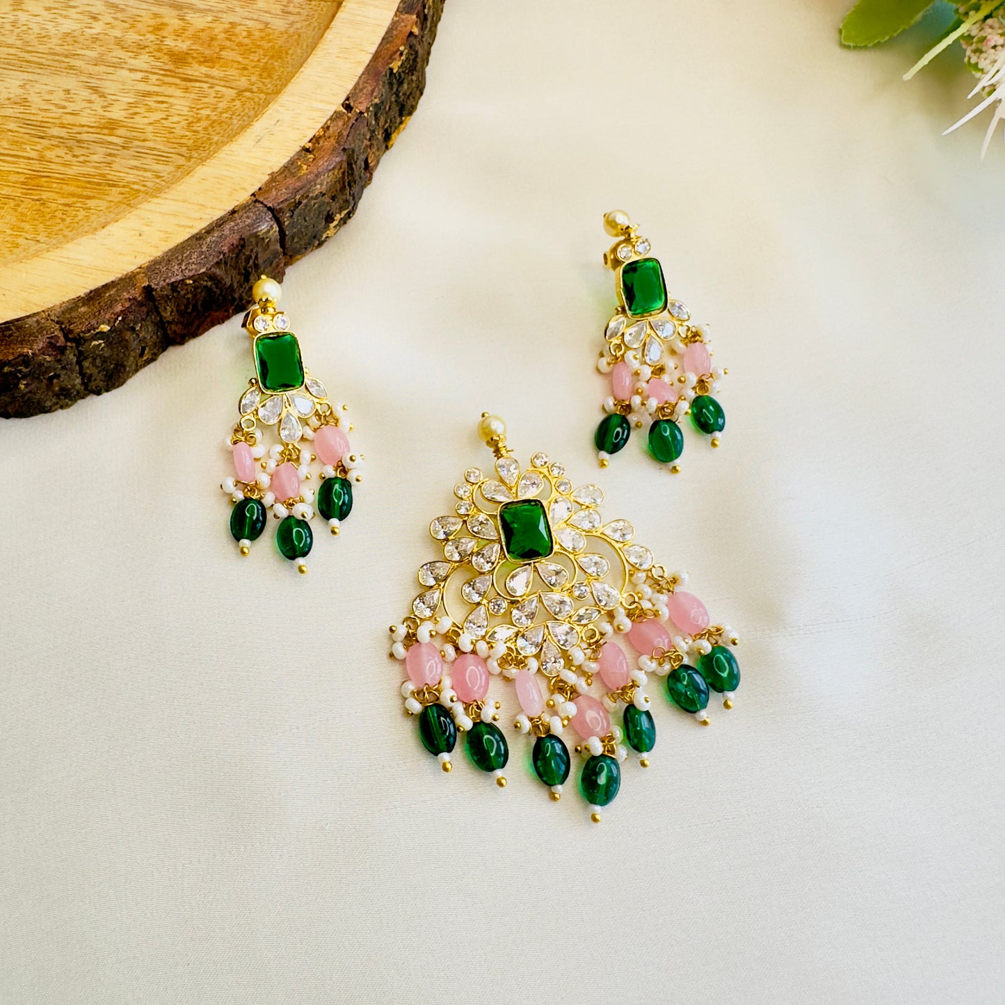 Kundan Pendant Earrings Set