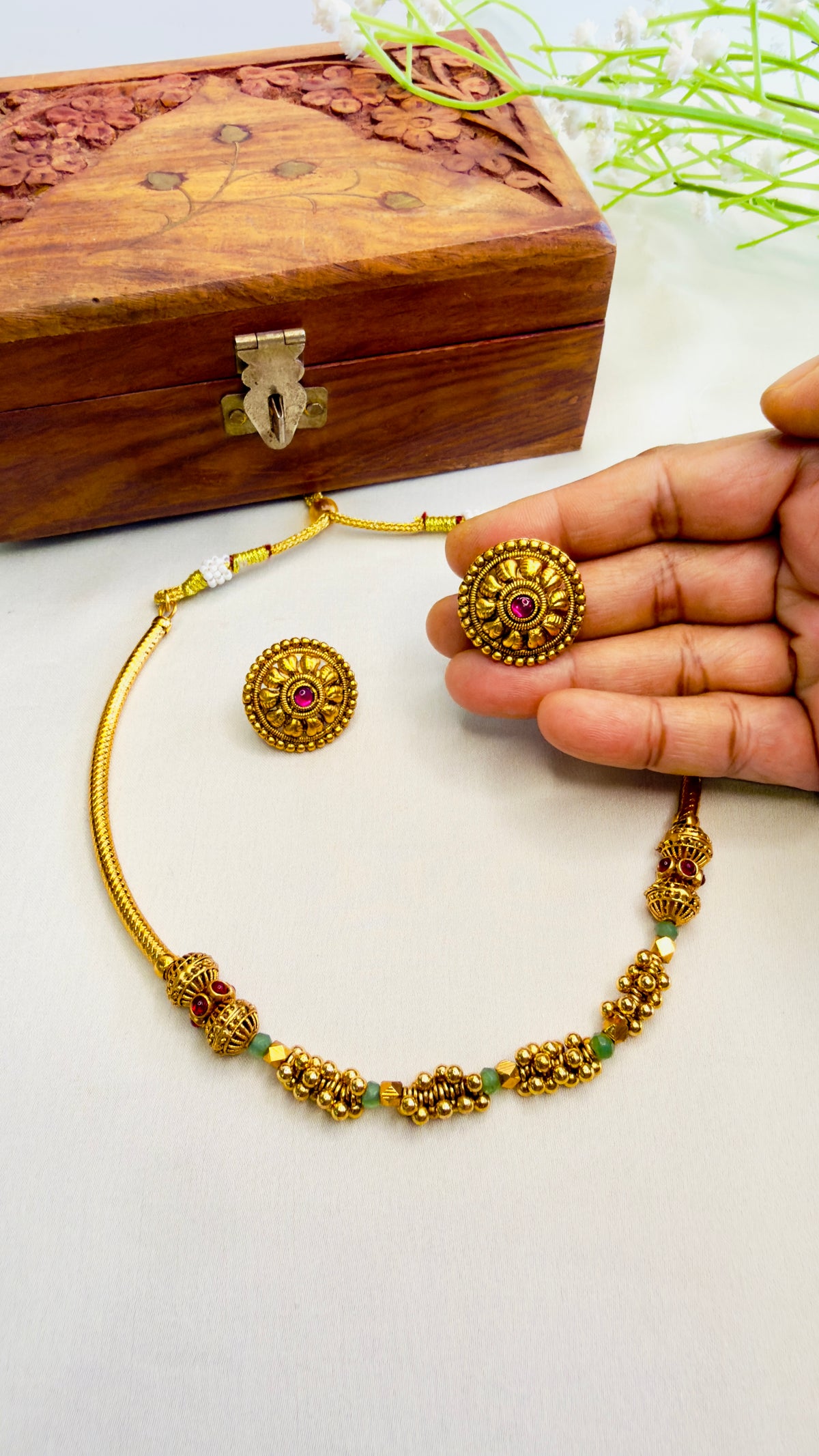 Gold Look alike Flexible Hasli Set
