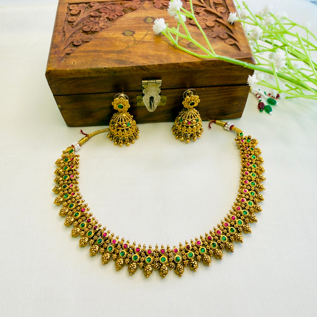 Beautiful Multicolor Necklace Set