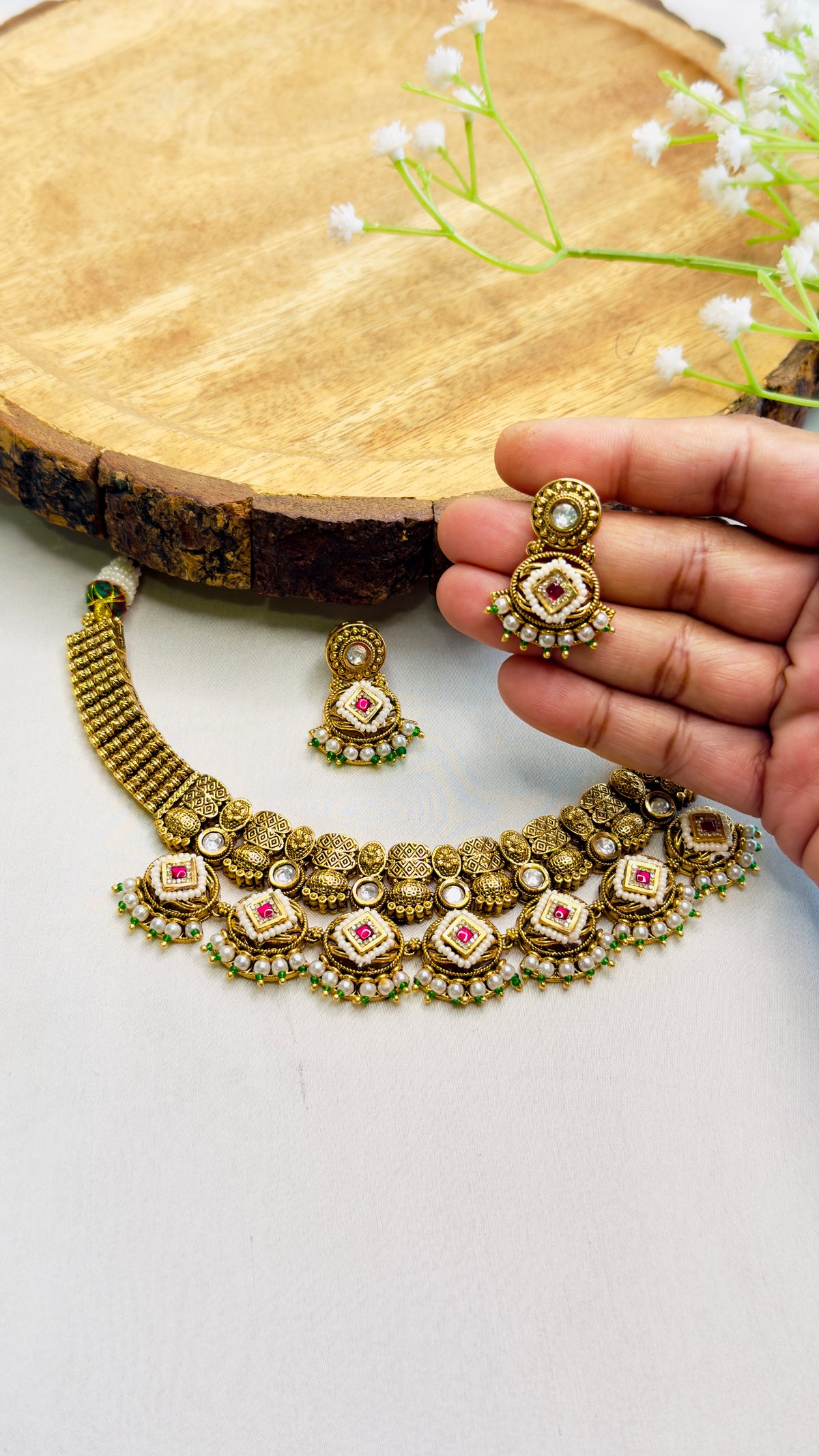 Beautiful Rajwadi Necklace Set