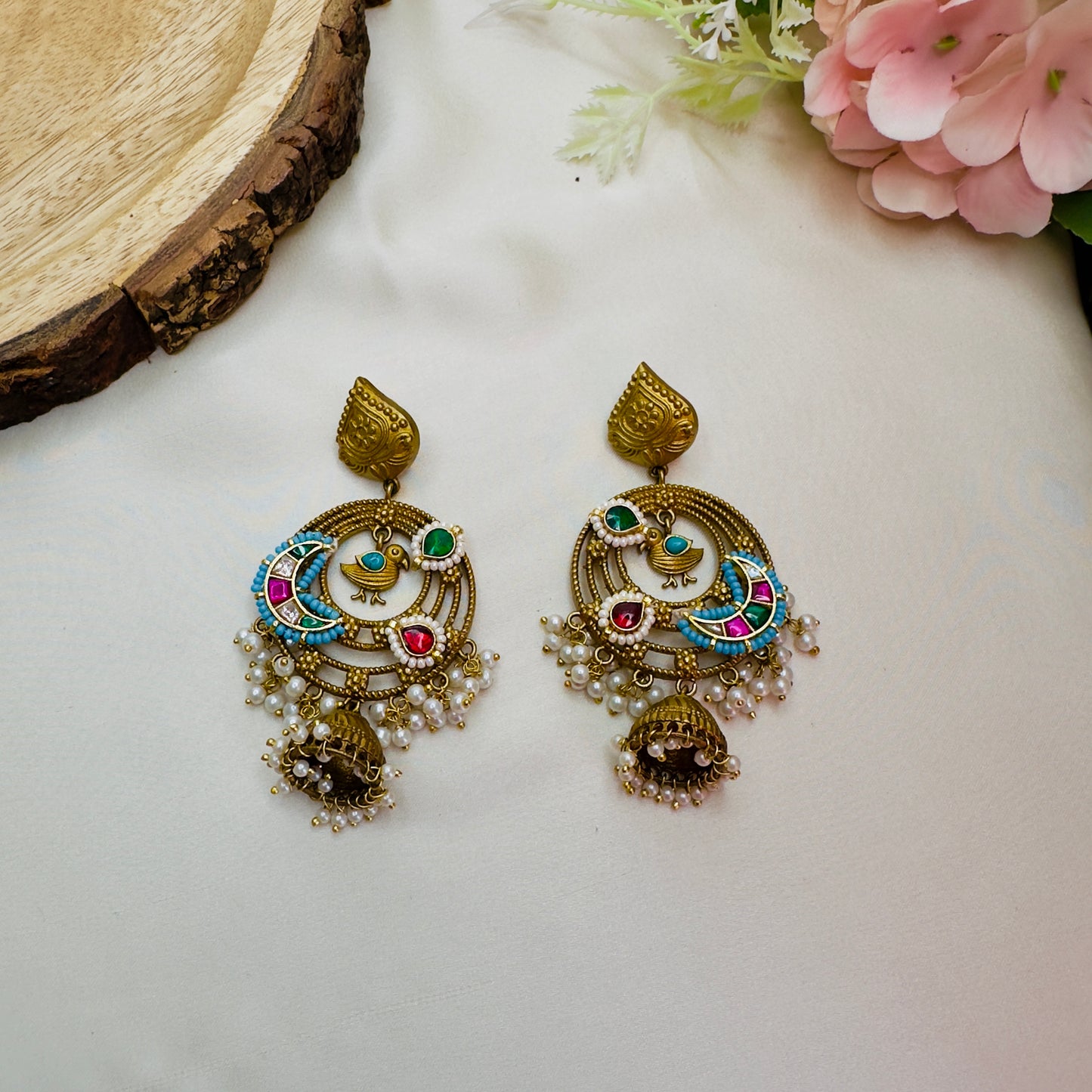 Beautiful Pachi Kundan Small Jhumki Earrings