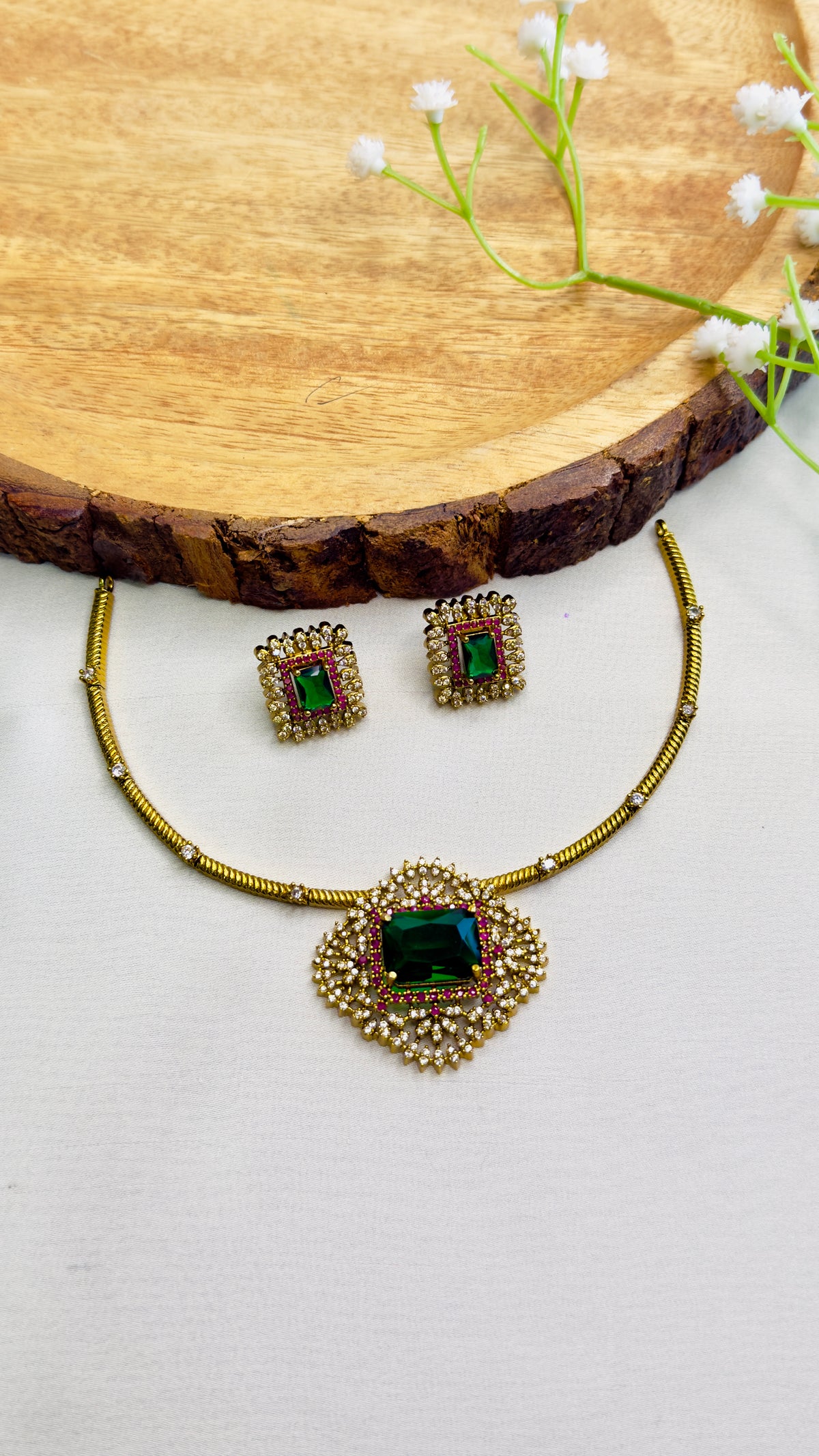 Beautiful Indo western Hasli Set