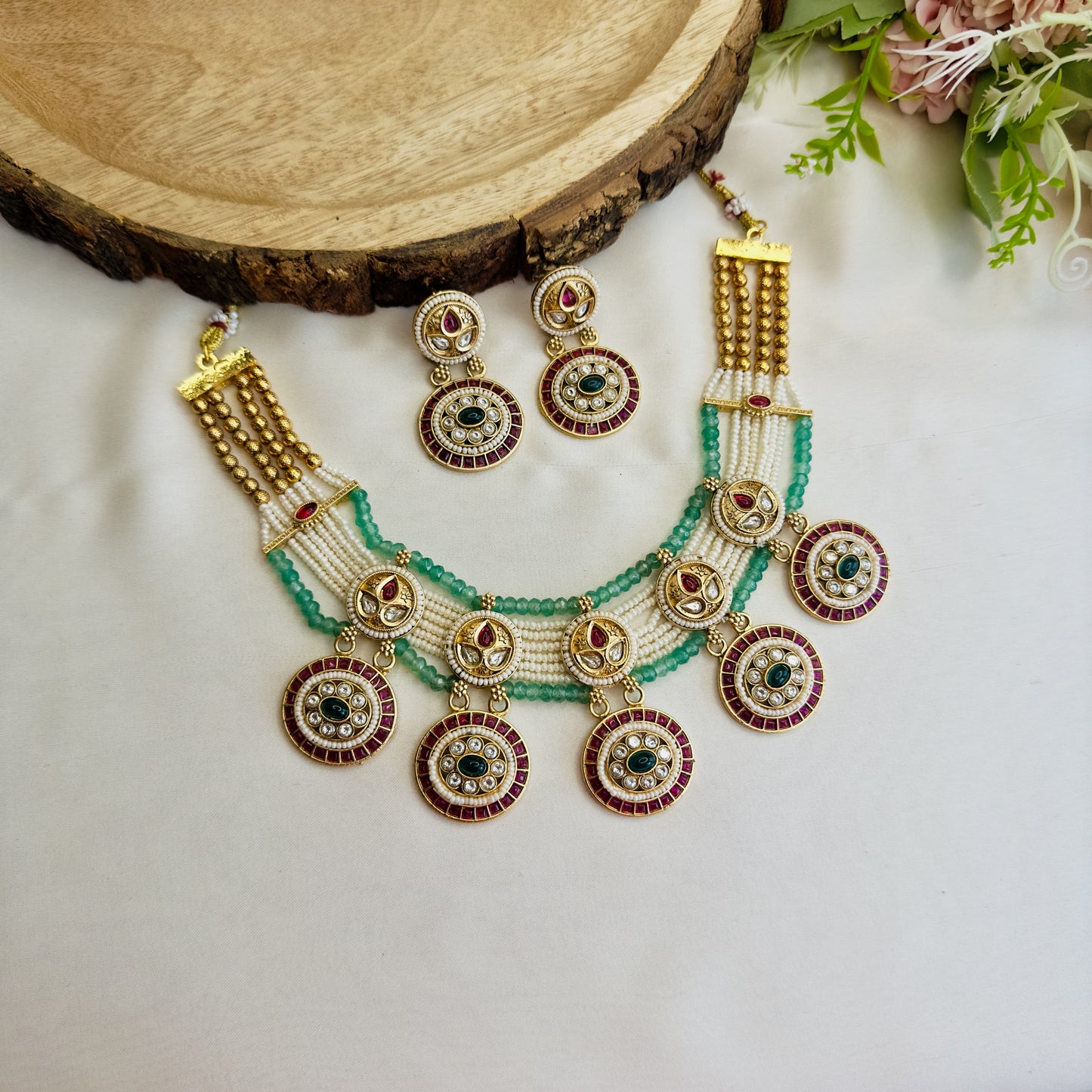 Five Round Pendant Rajwadi Necklace Set
