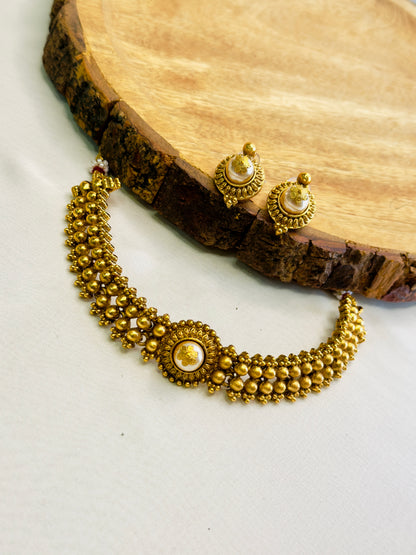 Center Pearl Choker Set