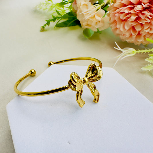 Tarnish Free Bow Bracelet