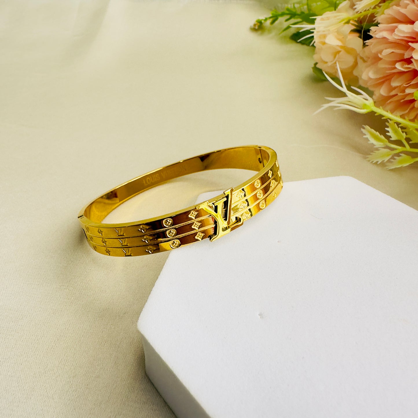 Tarnish Free VL Bracelet