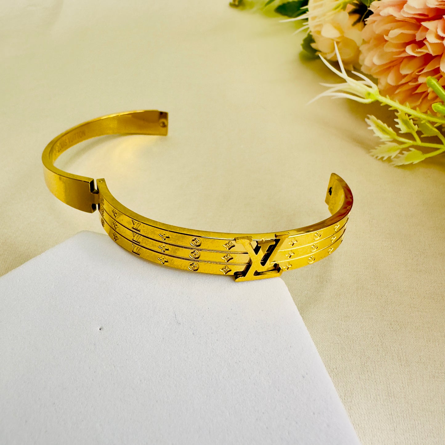 Tarnish Free VL Bracelet