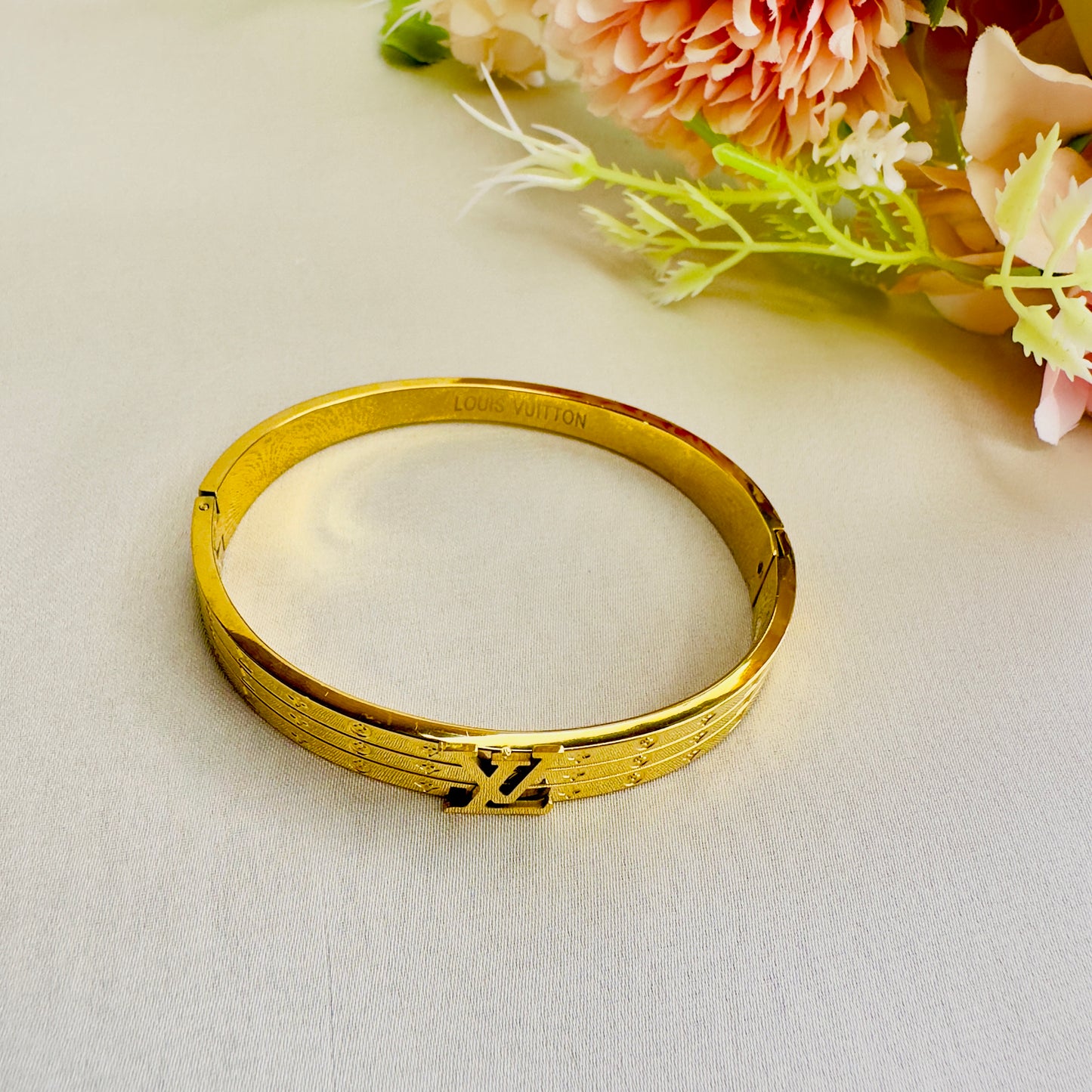 Tarnish Free VL Bracelet