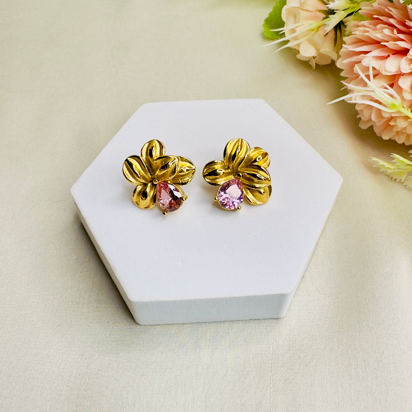 Stainless Steel 18K Gold Plating Floral Studs