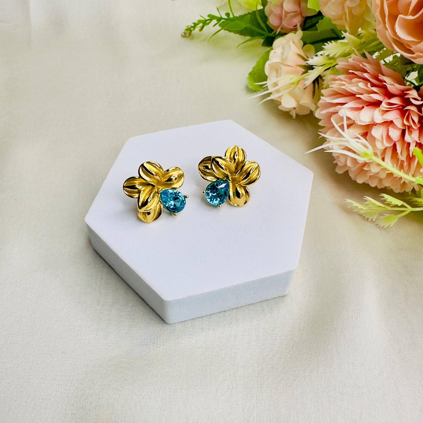 Stainless Steel 18K Gold Plating Floral Studs