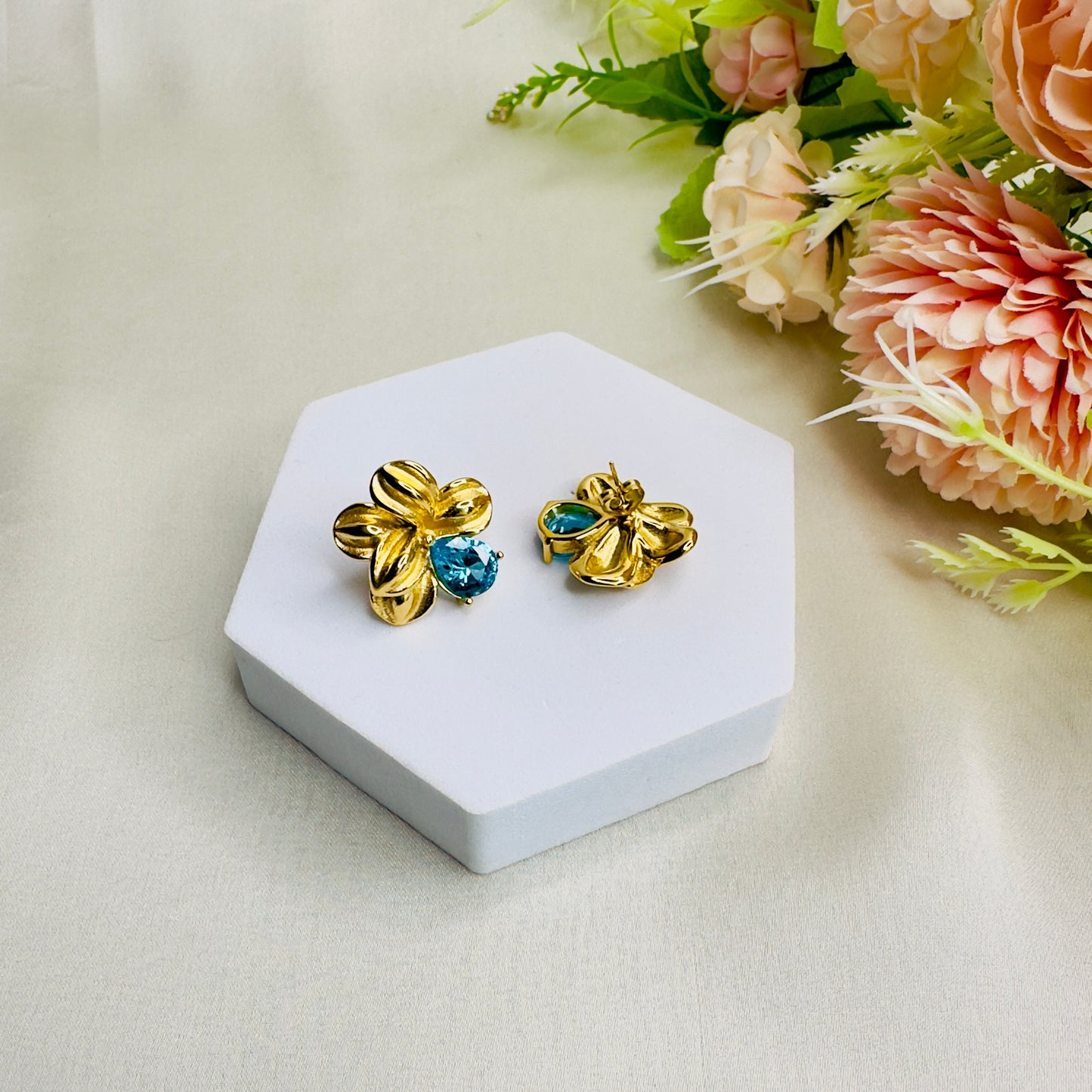 Stainless Steel 18K Gold Plating Floral Studs