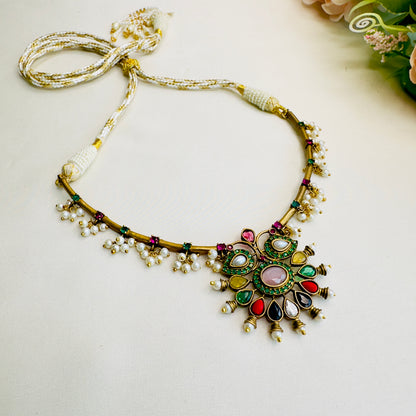 Multicolor Apala Polish Delicate Necklace Set