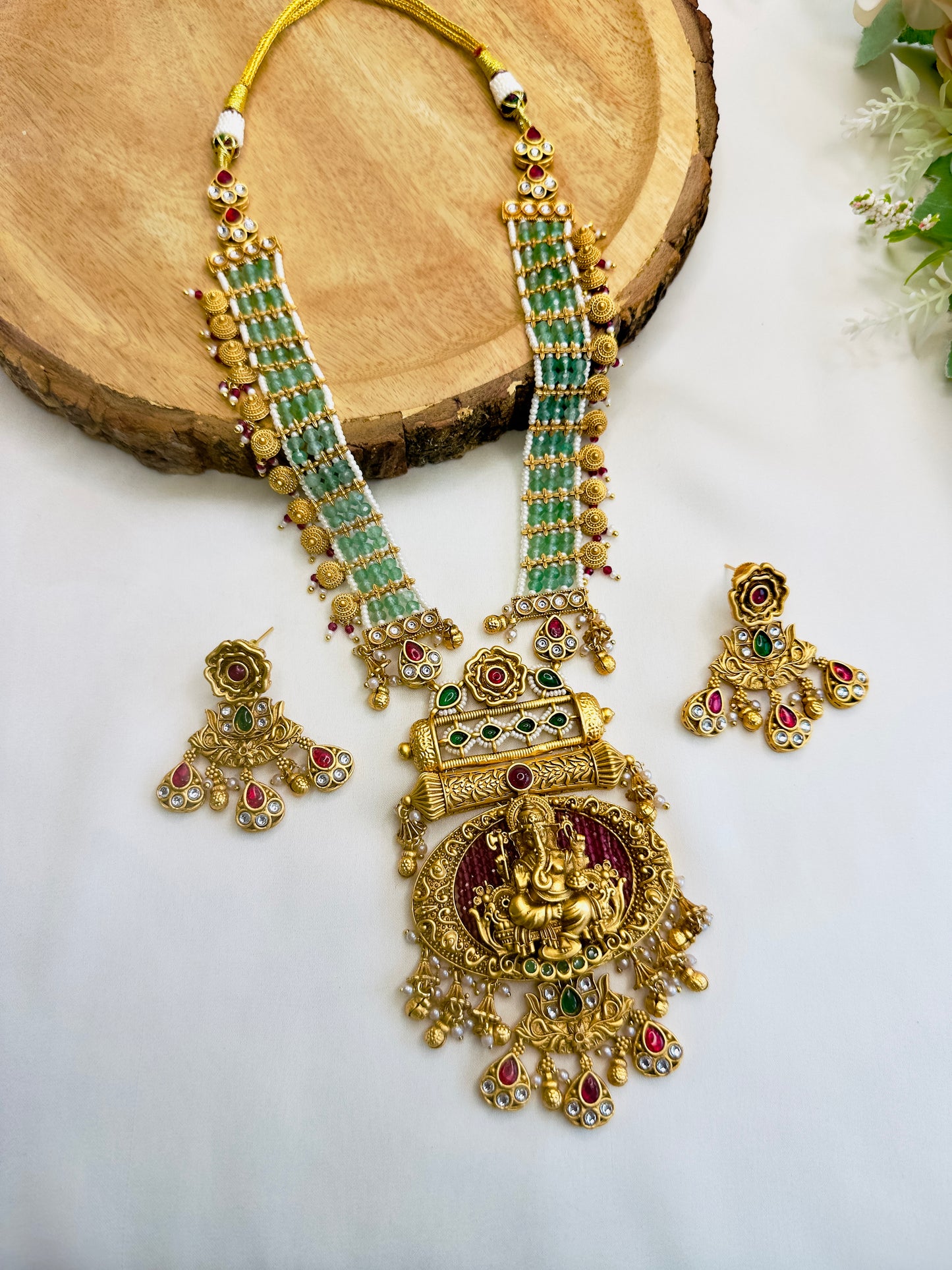 Ganapati Motif Hydro Piyoyee Necklace Set