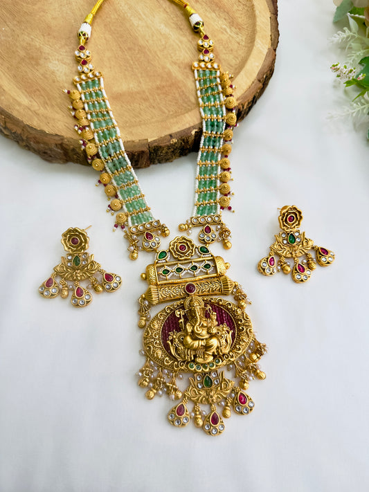 Ganapati Motif Hydro Piyoyee Necklace Set