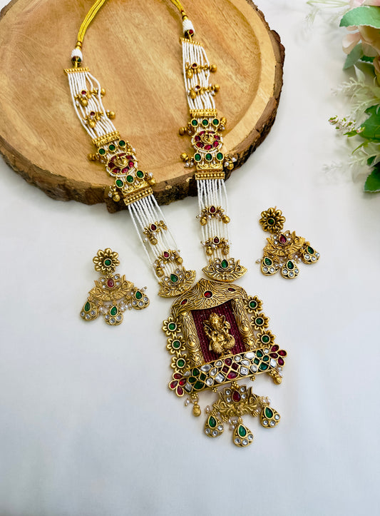 Ganapati Motif Temple Necklace Set