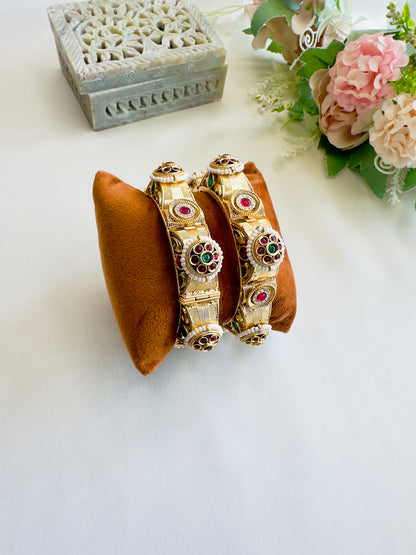 Side Design Flower Multicolor Bangles