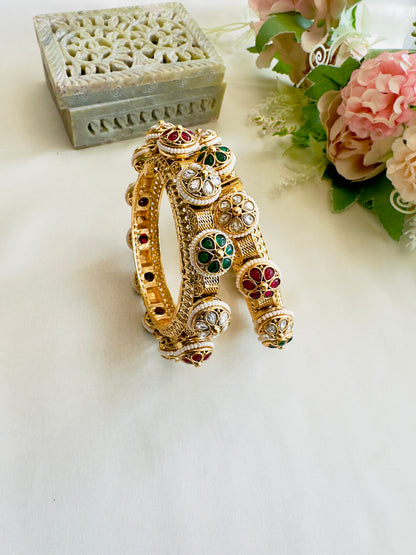 Multicolor Pacheli pattern bangles