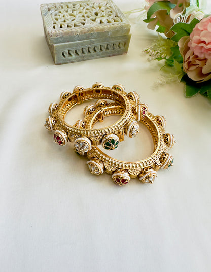 Multicolor Pacheli pattern bangles