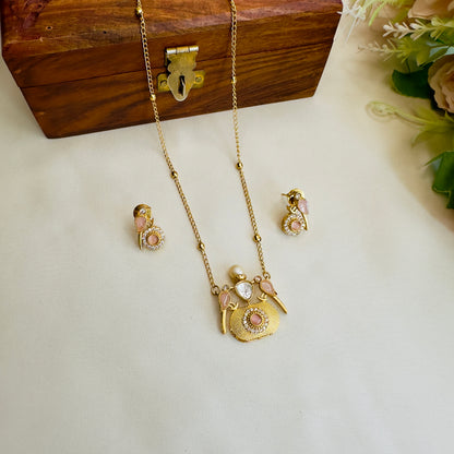 Bird Motif Pendant Set