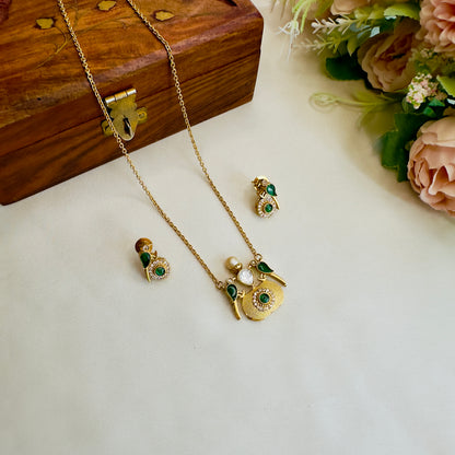 Bird Motif Pendant Set