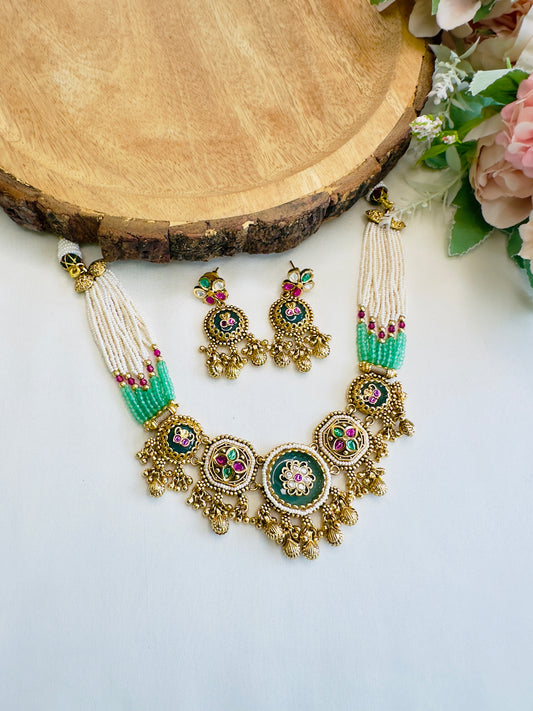 Five Joint Pendant Rajwadi Necklace Set