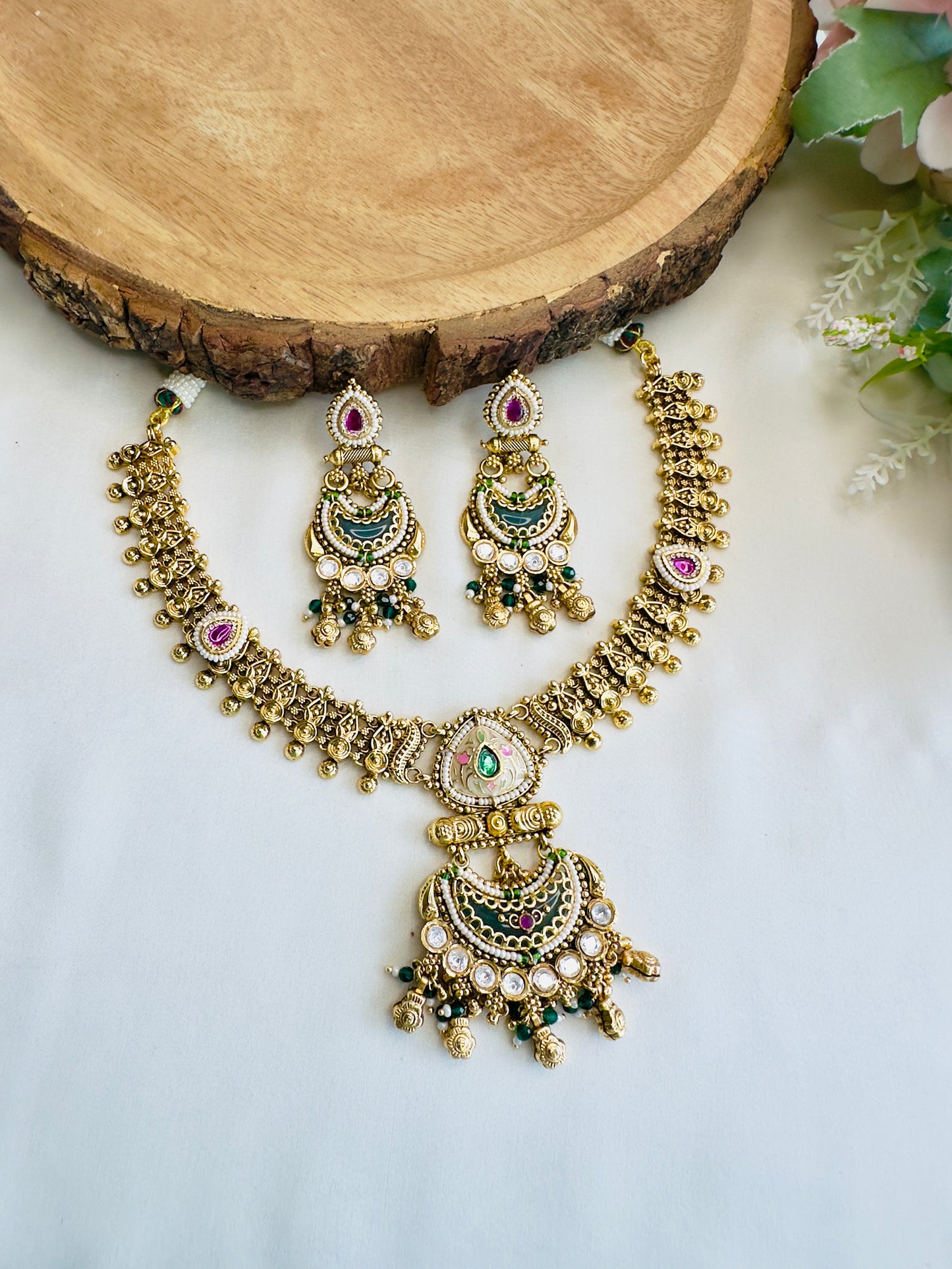 Chand Pendant Rajwadi Necklace Set
