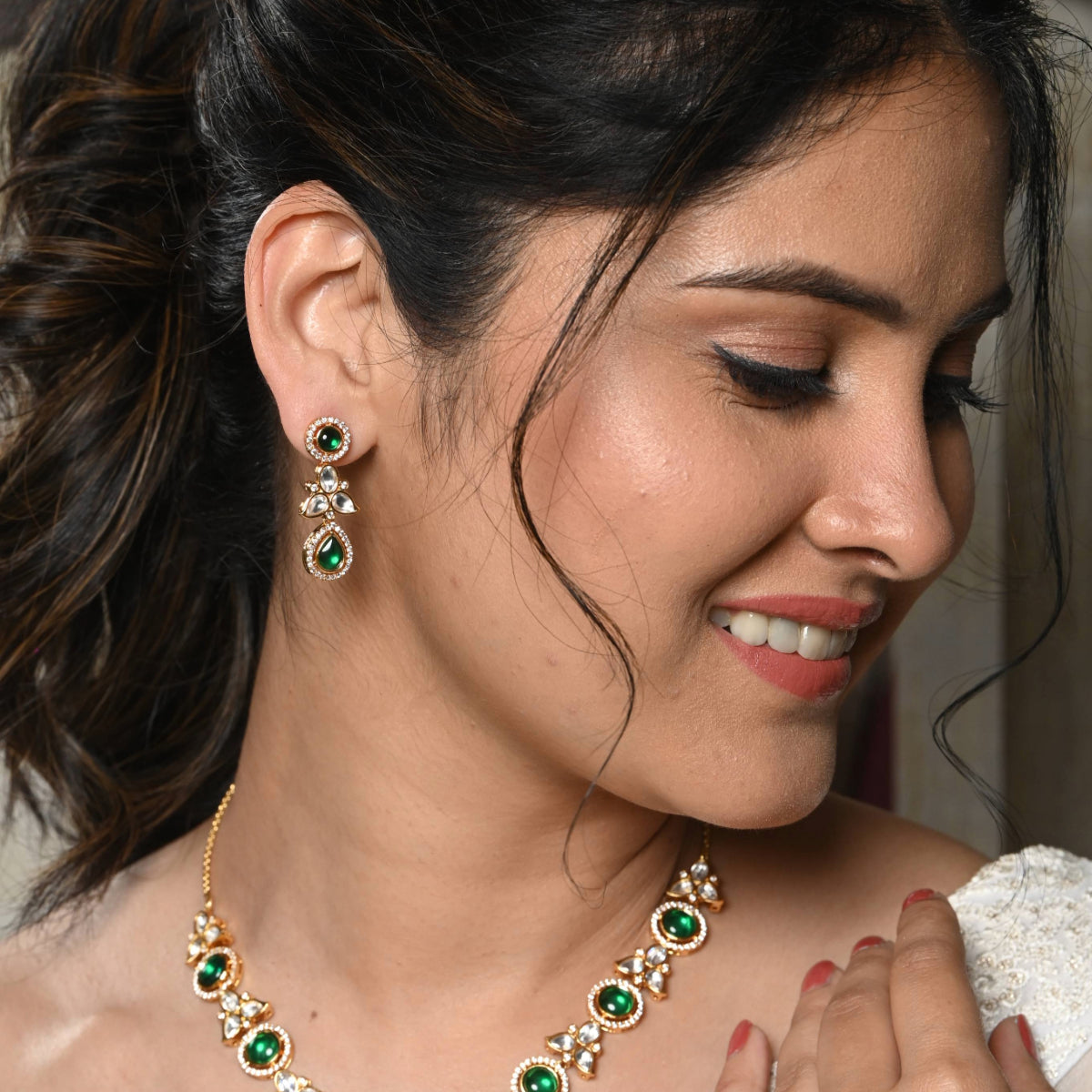 Gold polish Emerald Green Kundan Necklace set